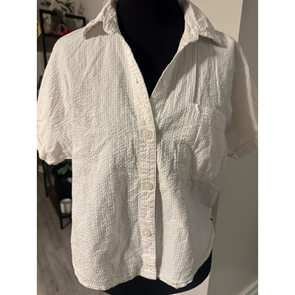 Aeropostale Womens White Seersucker Short Sleeve Button Down Shirt Size Small